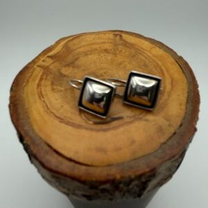 Elegant Sterling Silver Earrings - 4g